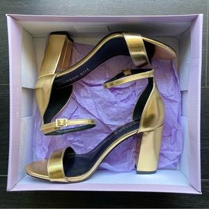 Madden Girl Heels Women's Size 7 Open Toe Strap block chucky Pump gold
